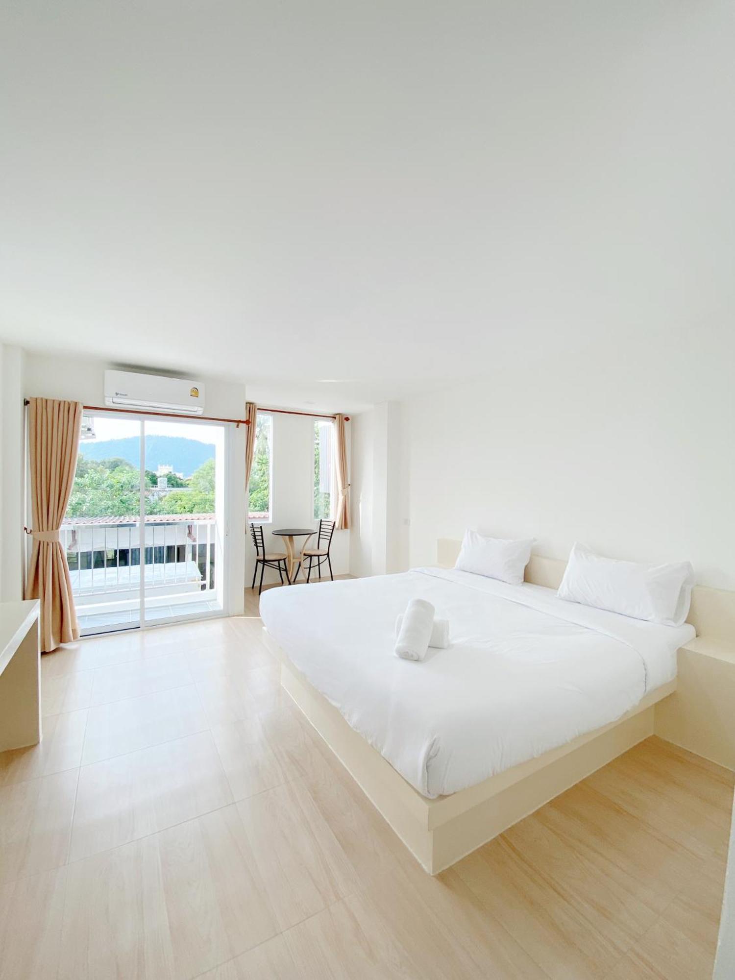 Tanatnan Hotel ระนอง ภายนอก รูปภาพ